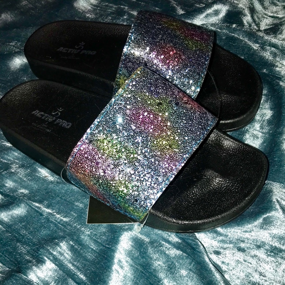 🌈 •Glitter Rainbow Sandals / fits *5/6/7  NWT!!•